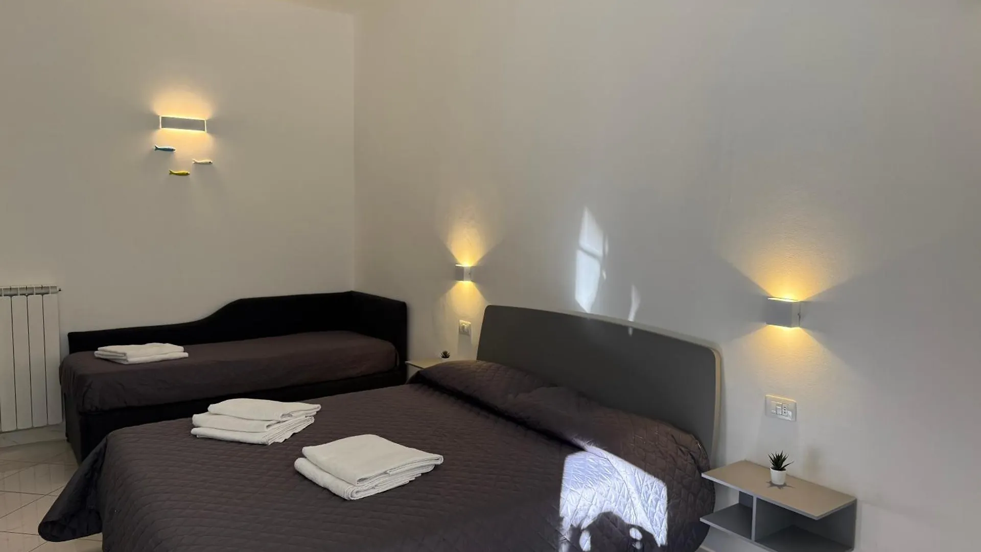 Camere Margot Monterosso al Mare 0*,